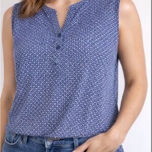 Liz Claiborne Blue Print Sleeveless Blouse Size Medium Rayon Blend Casual Top